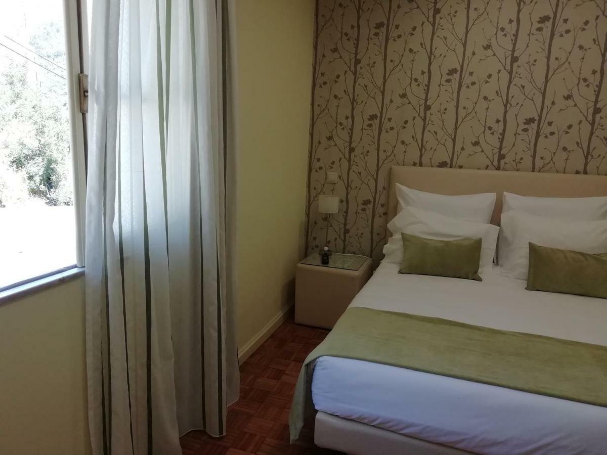 Single Room,805833570:JPEG